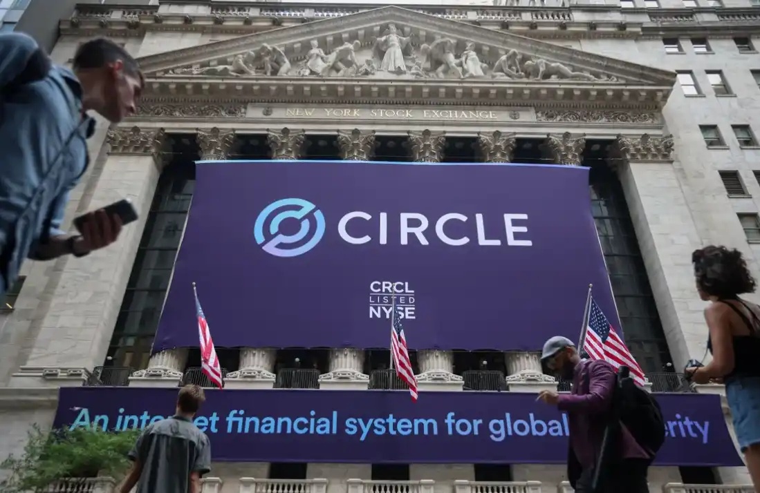 Stablecoin Yields Discontinued, Circle Plunges 20% in One Day