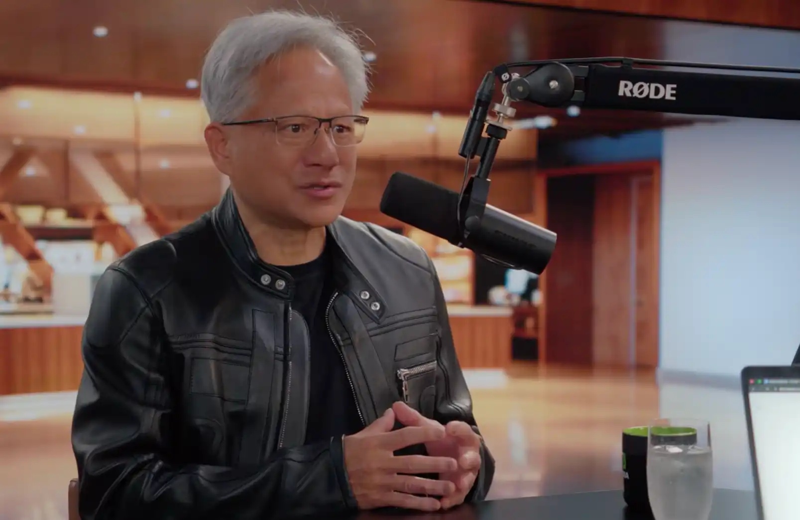 แชตแห่งล่าสุดจาก อชเปียน: สวนน้ำของ NVIDIA จะคงอยู่ได้ไหม？